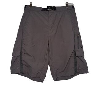 Nike ACG Men’s Shorts Side Cargo Pockets Gray Medium